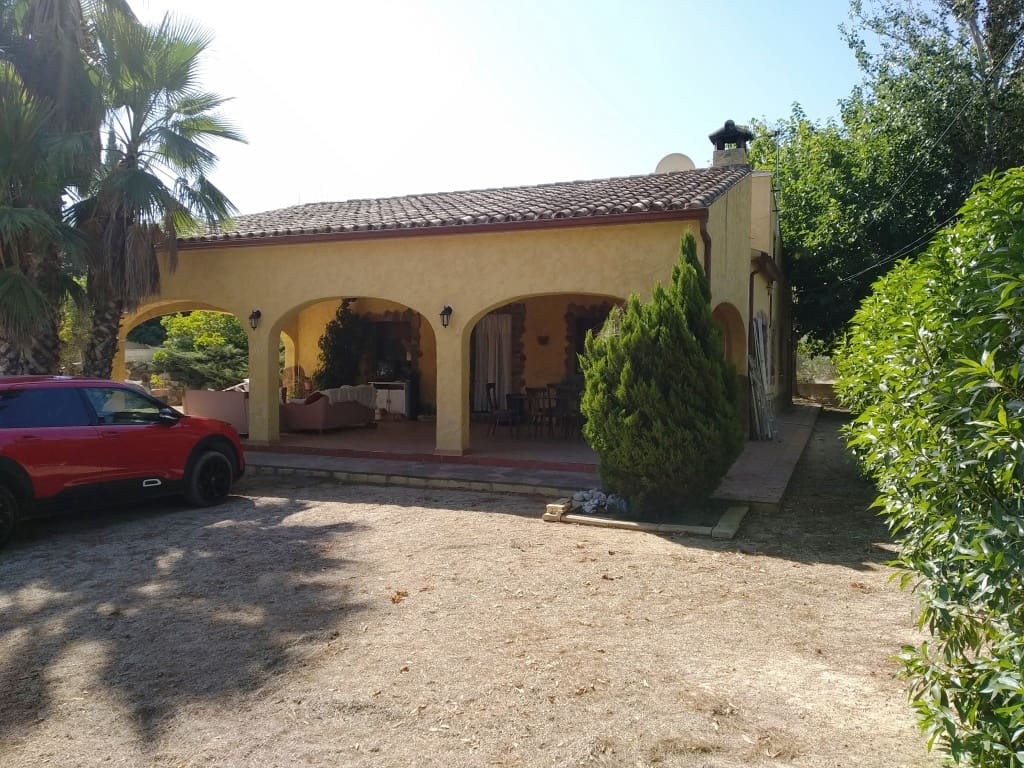 3 bedroom Finca/Country House for sale in Ontinyent € 220,000 (Ref 6207264)