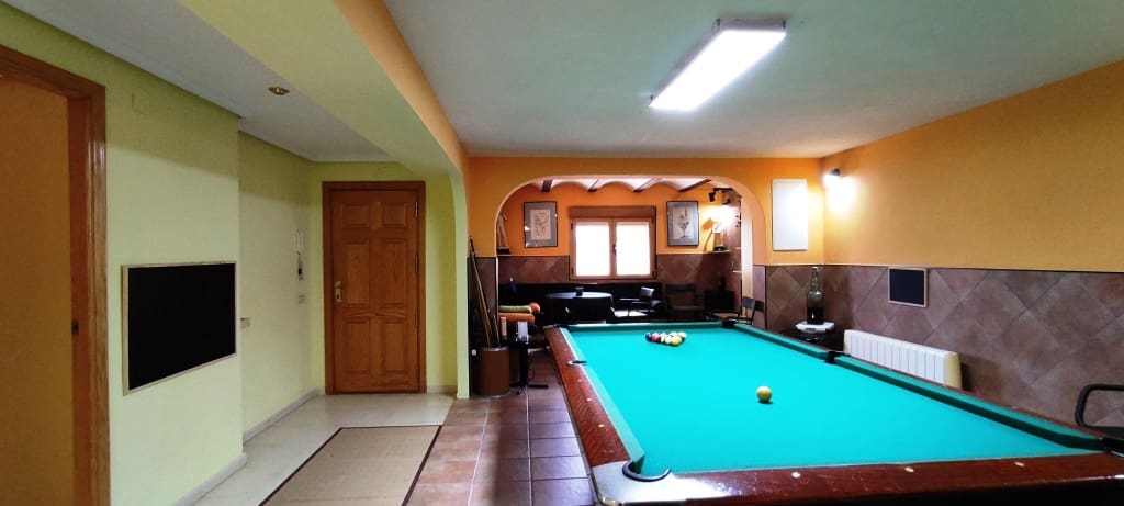 5 soveværelse Villa til salg i Ontinyent med garage - € 310.000 (Ref: 6329680)