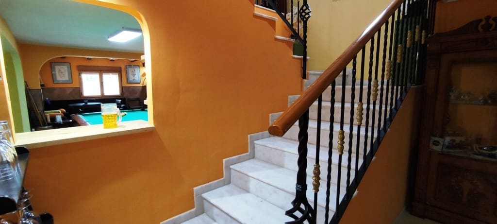 5 soveværelse Villa til salg i Ontinyent med garage - € 310.000 (Ref: 6329680)