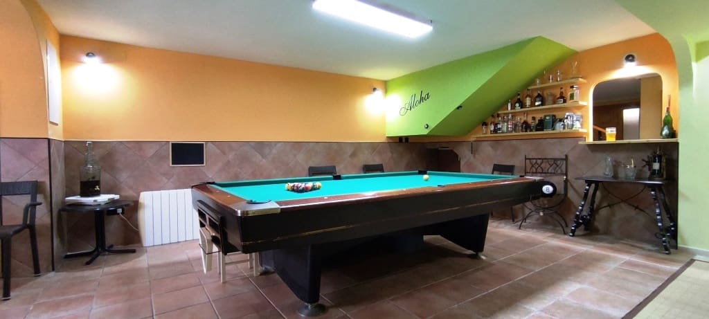 5 soveværelse Villa til salg i Ontinyent med garage - € 310.000 (Ref: 6329680)