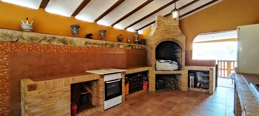 5 soveværelse Villa til salg i Ontinyent med garage - € 310.000 (Ref: 6329680)