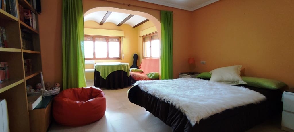 5 soveværelse Villa til salg i Ontinyent med garage - € 310.000 (Ref: 6329680)