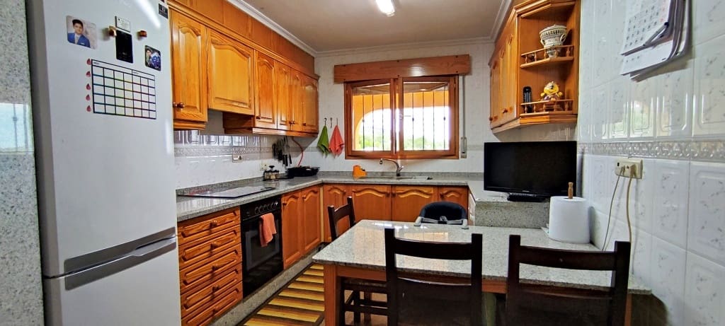 5 soveværelse Villa til salg i Ontinyent med garage - € 310.000 (Ref: 6329680)