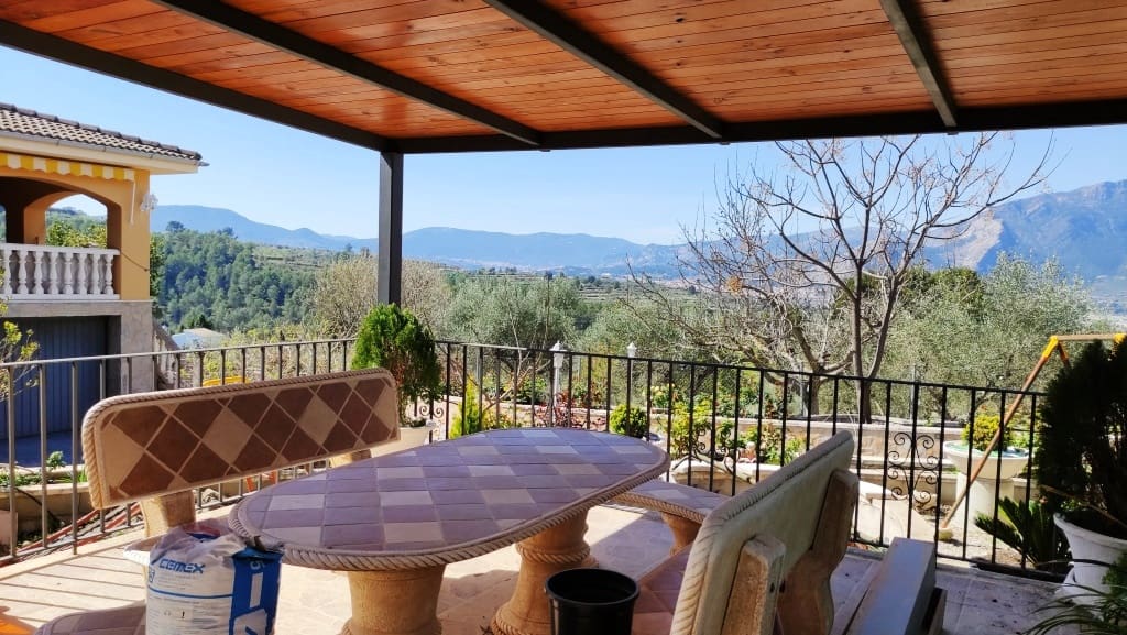 5 slaapkamer Villa te koop in Cocentaina met zwembad garage - € 299.000 (Ref: 6354259)