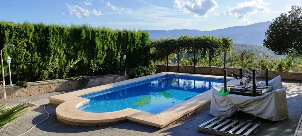 5 slaapkamer Villa te koop in Cocentaina met zwembad garage - € 299.000 (Ref: 6354259)