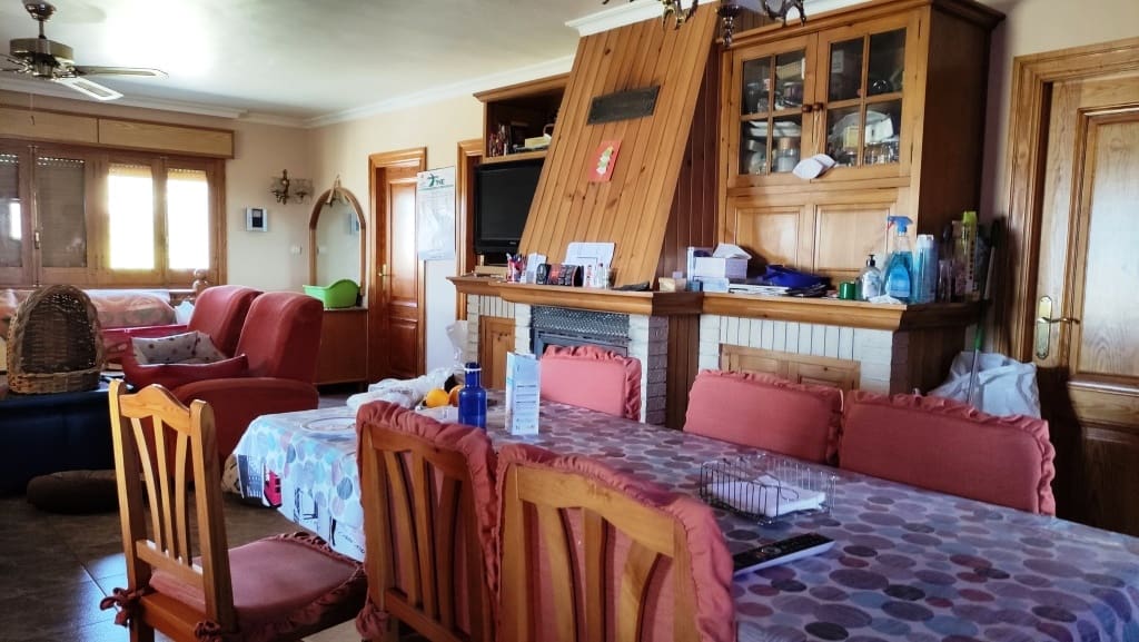 5 slaapkamer Villa te koop in Cocentaina met zwembad garage - € 299.000 (Ref: 6354259)