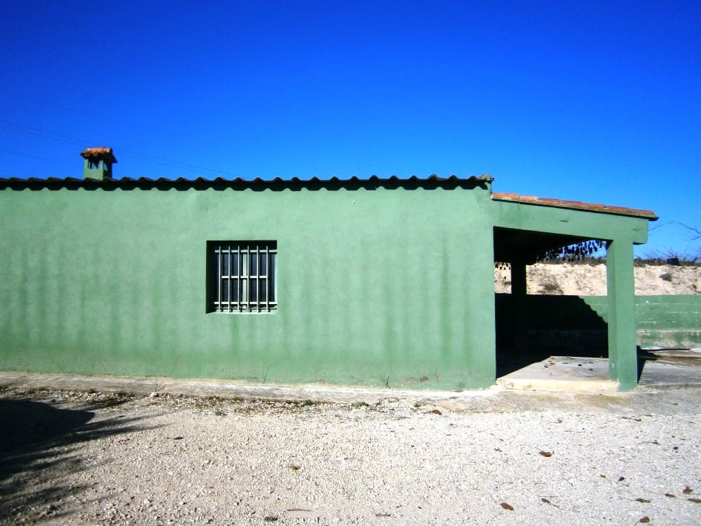 Finca/Landehus til salg i Agullent - € 80.000 (Ref: 6404286)