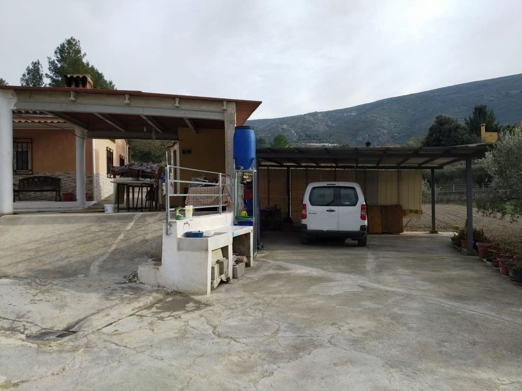 2 soveværelse Finca/Landehus til salg i Ontinyent med swimmingpool - € 198.000 (Ref: 6718906)