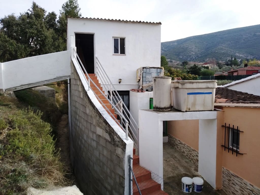 2 soveværelse Finca/Landehus til salg i Ontinyent med swimmingpool - € 198.000 (Ref: 6718906)