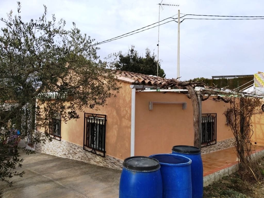 2 soveværelse Finca/Landehus til salg i Ontinyent med swimmingpool - € 198.000 (Ref: 6718906)