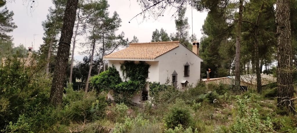 5 soveværelse Finca/Landehus til salg i Bocairent med garage - € 220.000 (Ref: 6782656)
