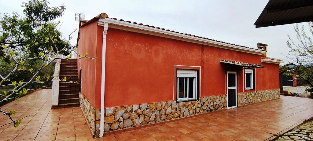 4 soveværelse Finca/Landehus til salg i Ontinyent med swimmingpool garage - € 250.000 (Ref: 6796874)