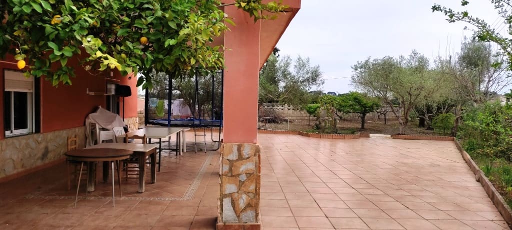 4 soveværelse Finca/Landehus til salg i Ontinyent med swimmingpool garage - € 250.000 (Ref: 6796874)