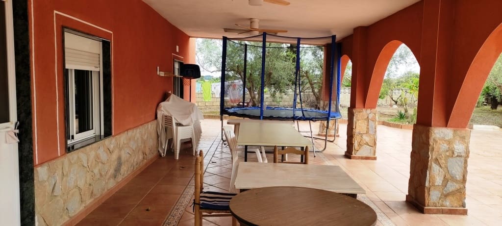 4 soveværelse Finca/Landehus til salg i Ontinyent med swimmingpool garage - € 250.000 (Ref: 6796874)