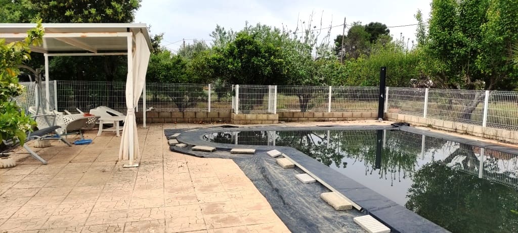 4 soveværelse Finca/Landehus til salg i Ontinyent med swimmingpool garage - € 250.000 (Ref: 6796874)