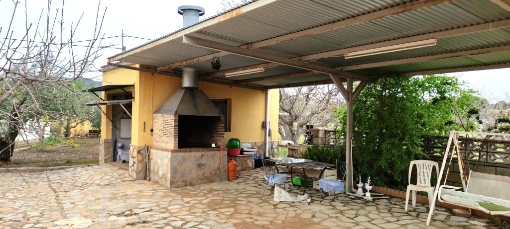 4 soveværelse Finca/Landehus til salg i Ontinyent med swimmingpool garage - € 250.000 (Ref: 6796874)