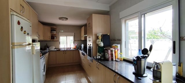 4 soveværelse Finca/Landehus til salg i Ontinyent med swimmingpool garage - € 250.000 (Ref: 6796874)