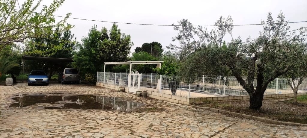 4 soveværelse Finca/Landehus til salg i Ontinyent med swimmingpool garage - € 250.000 (Ref: 6796874)