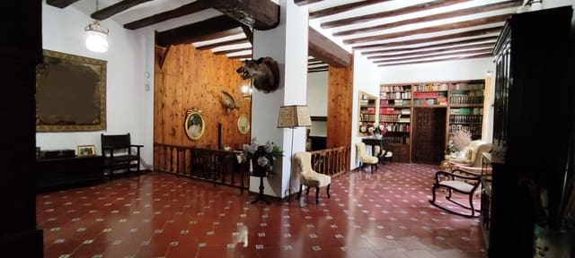 15 quarto Quinta/Casa Rural para venda em Bocairent com piscina garagem - 895 000 € (Ref: 6923778)