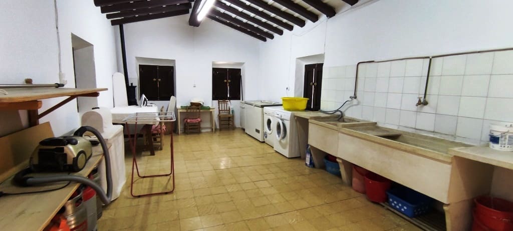 15 soveværelse Finca/Landehus til salg i Bocairent med swimmingpool garage - € 895.000 (Ref: 6923778)