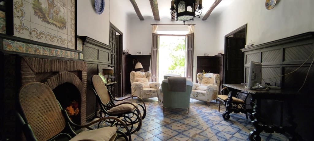 15 soveværelse Finca/Landehus til salg i Bocairent med swimmingpool garage - € 895.000 (Ref: 6923778)