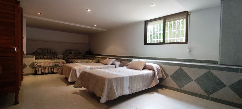 6 soveværelse Villa til salg i Muro de Alcoy med swimmingpool - € 350.000 (Ref: 6941272)