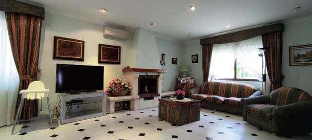 6 soveværelse Villa til salg i Muro de Alcoy med swimmingpool - € 350.000 (Ref: 6941272)