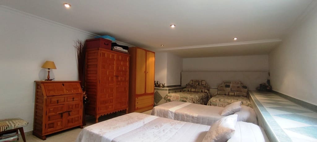 6 soveværelse Villa til salg i Muro de Alcoy med swimmingpool - € 350.000 (Ref: 6941272)