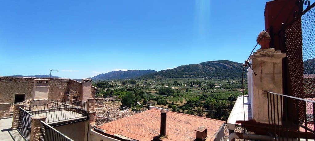 6 soveværelse Byhus til salg i Bocairent - € 240.000 (Ref: 6941274)