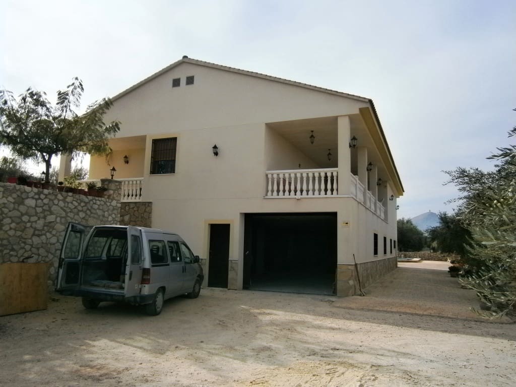 4 soveværelse Finca/Landehus til salg i Cocentaina med swimmingpool - € 420.000 (Ref: 6943629)