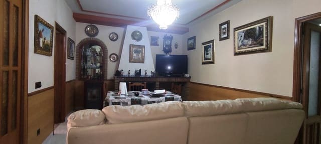 6 bedroom Townhouse for sale in Penàguila - € 179,000 (Ref: 6943630)