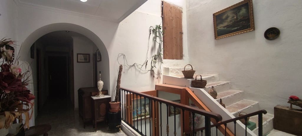 6 soveværelse Byhus til salg i Penaguila - € 179.000 (Ref: 6943630)