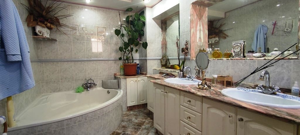 6 soveværelse Byhus til salg i Penaguila - € 179.000 (Ref: 6943630)