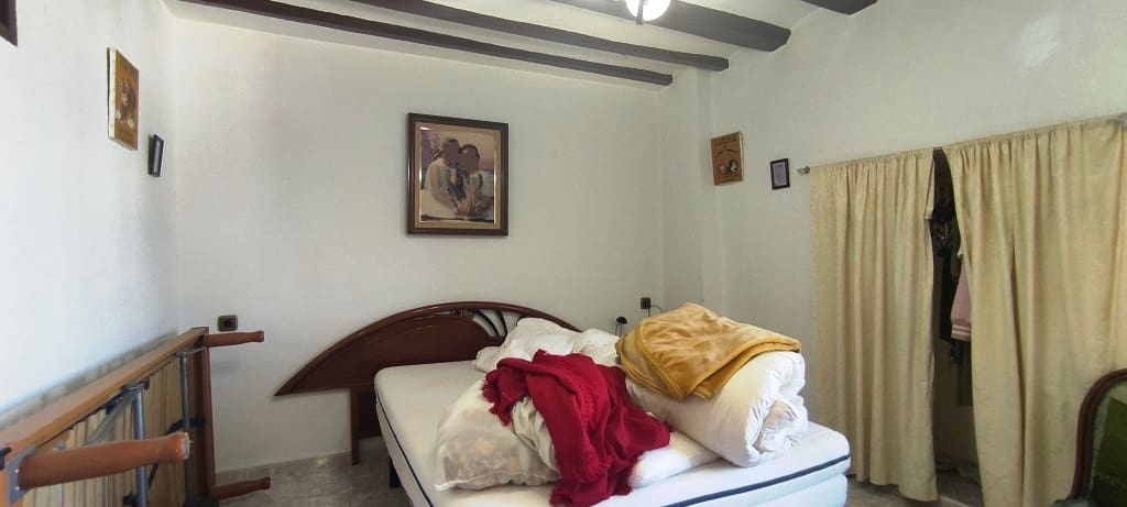 6 soveværelse Byhus til salg i Penaguila - € 179.000 (Ref: 6943630)