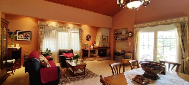 6 sypialnia Willa na sprzedaż w Ontinyent z basenem garażem - 550 000 € (Ref: 6943631)