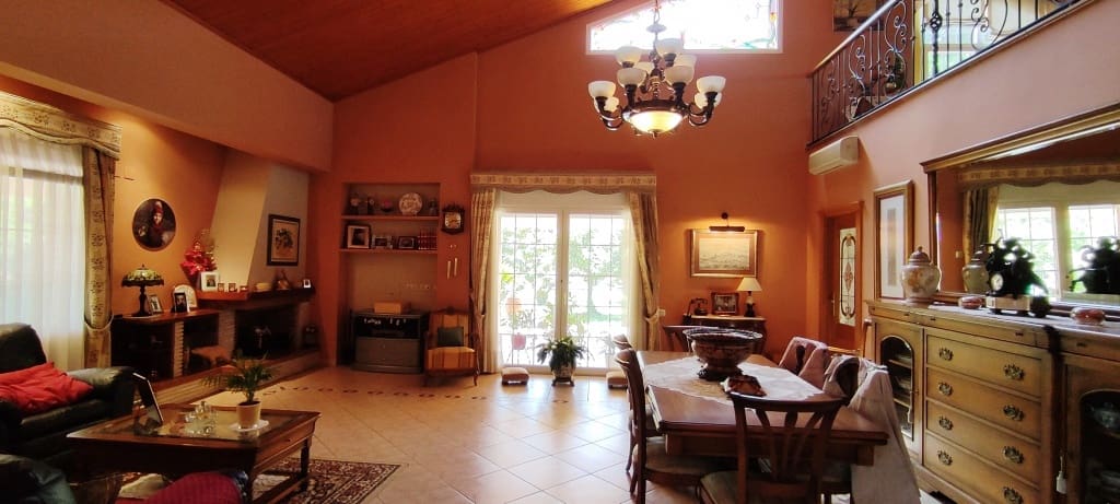 6 soveværelse Villa til salg i Ontinyent med swimmingpool garage - € 550.000 (Ref: 6943631)