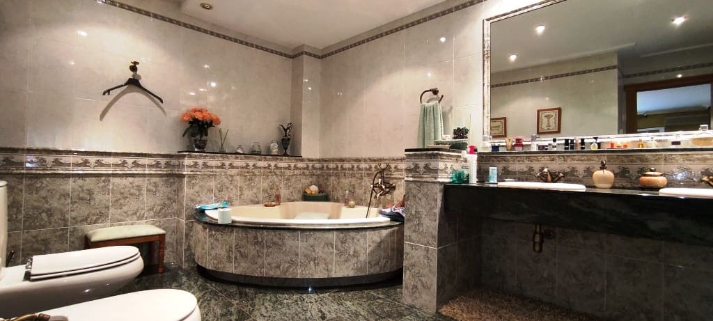 6 soveværelse Villa til salg i Ontinyent med swimmingpool garage - € 550.000 (Ref: 6943631)