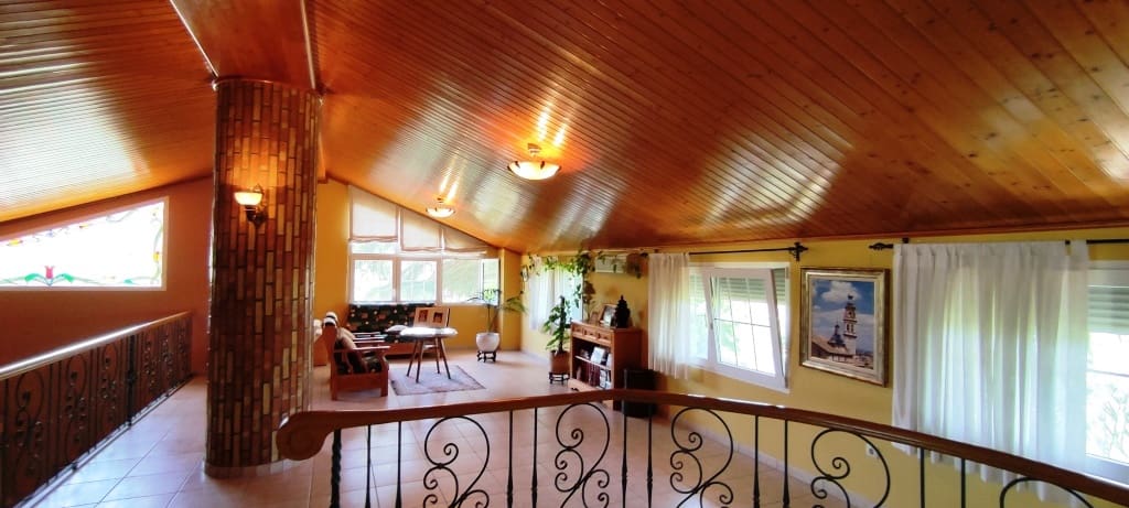 6 soveværelse Villa til salg i Ontinyent med swimmingpool garage - € 550.000 (Ref: 6943631)