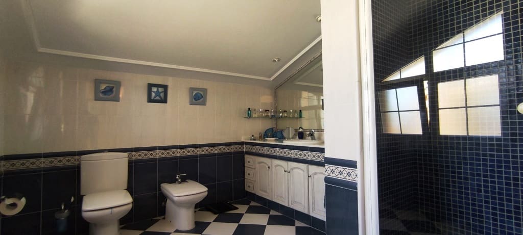 6 soveværelse Villa til salg i Ontinyent med swimmingpool garage - € 550.000 (Ref: 6943631)