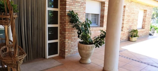 6 sypialnia Willa na sprzedaż w Ontinyent z basenem garażem - 550 000 € (Ref: 6943631)