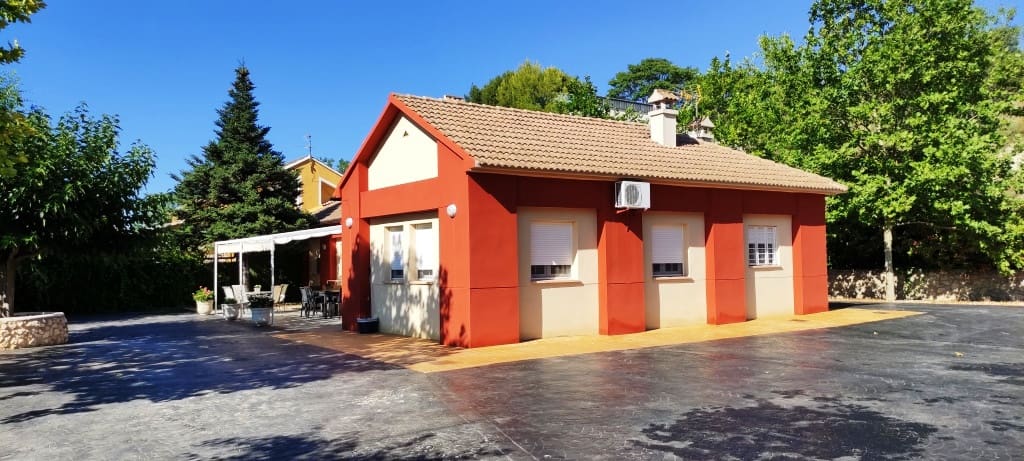 4 soveværelse Villa til salg i Alcoy / Alcoi med swimmingpool garage - € 550.000 (Ref: 6979782)