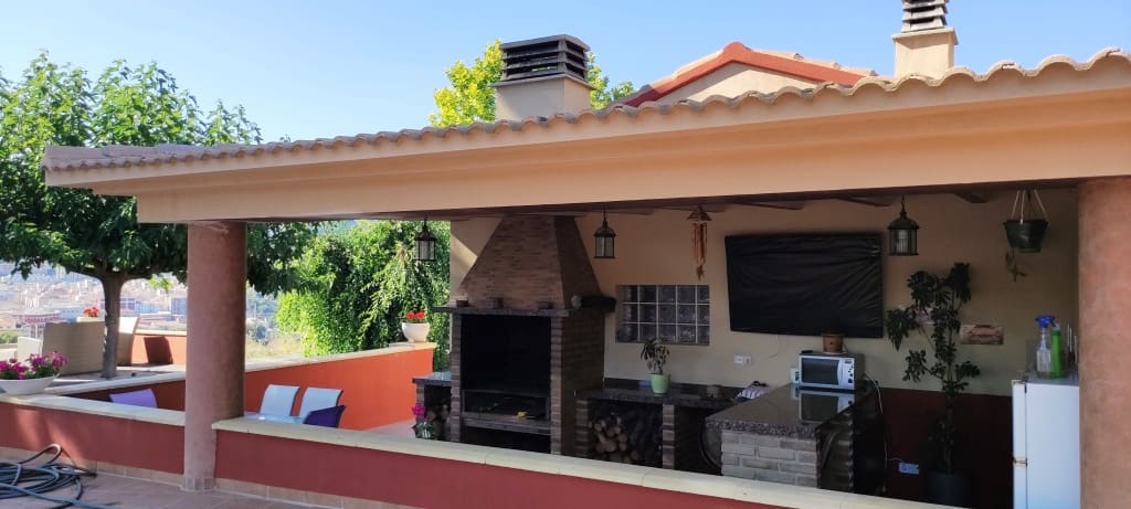 4 soveværelse Villa til salg i Alcoy / Alcoi med swimmingpool garage - € 550.000 (Ref: 6979782)