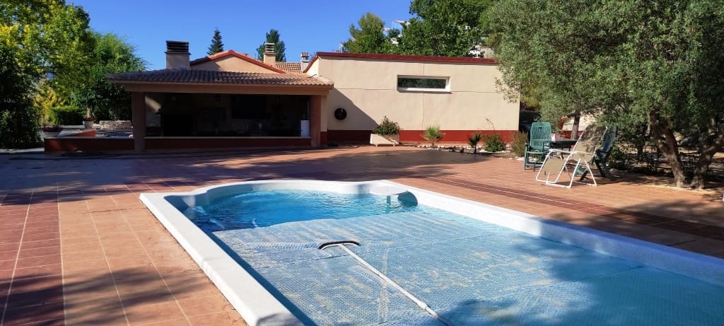 4 soveværelse Villa til salg i Alcoy / Alcoi med swimmingpool garage - € 550.000 (Ref: 6979782)