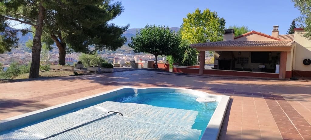 4 soveværelse Villa til salg i Alcoy / Alcoi med swimmingpool garage - € 550.000 (Ref: 6979782)