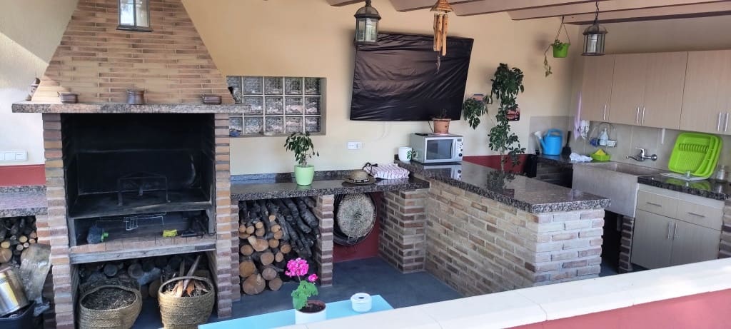 4 soveværelse Villa til salg i Alcoy / Alcoi med swimmingpool garage - € 550.000 (Ref: 6979782)