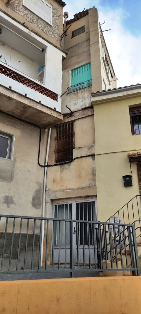 7 soveværelse Byhus til salg i Muro de Alcoy - € 55.000 (Ref: 7443249)