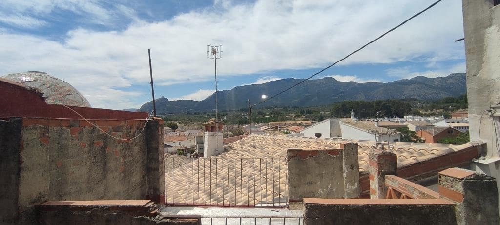 7 soveværelse Byhus til salg i Muro de Alcoy - € 55.000 (Ref: 7443249)