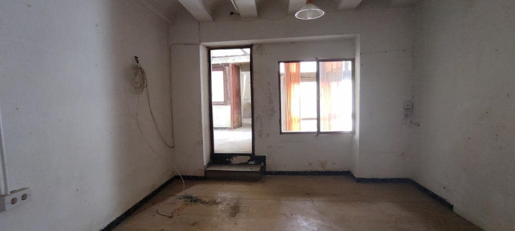 7 soveværelse Byhus til salg i Muro de Alcoy - € 55.000 (Ref: 7443249)