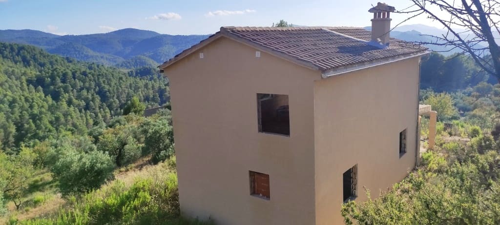 Finca/Landehus til salg i Benasau - € 60.000 (Ref: 7726412)