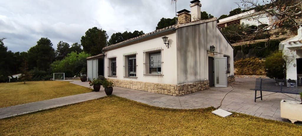 3 soveværelse Villa til salg i Cocentaina med swimmingpool garage - € 378.000 (Ref: 7987835)